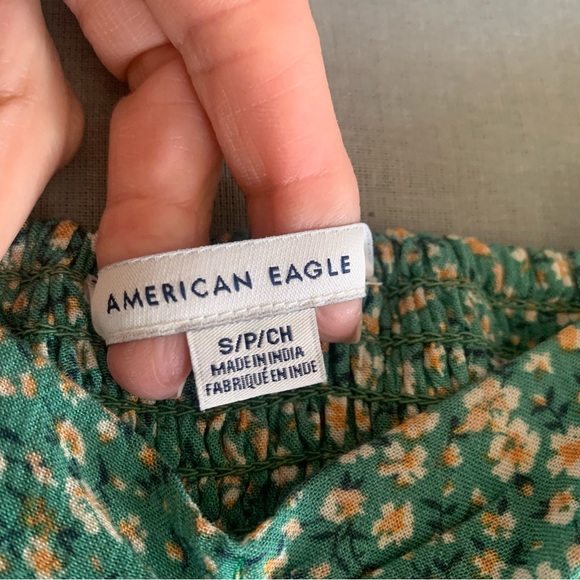 American Eagle Green Ditsy Floral short Sleeve Romper SP - Picture 10 of 10